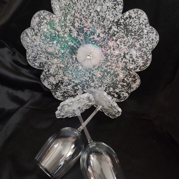 GET PATIO READY! Quaint wine set with tray - Picture 4 of 4